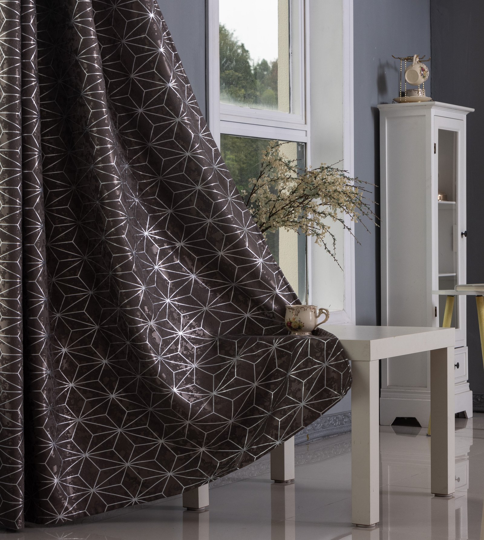 Curtain Fabric 2187 Silver Foil Printed 135x260cm fabric texture view 2
