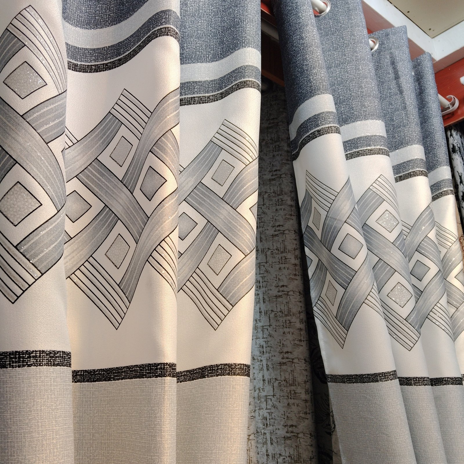 Printed Curtain Fabric 100% Polyester fabric texture view 2