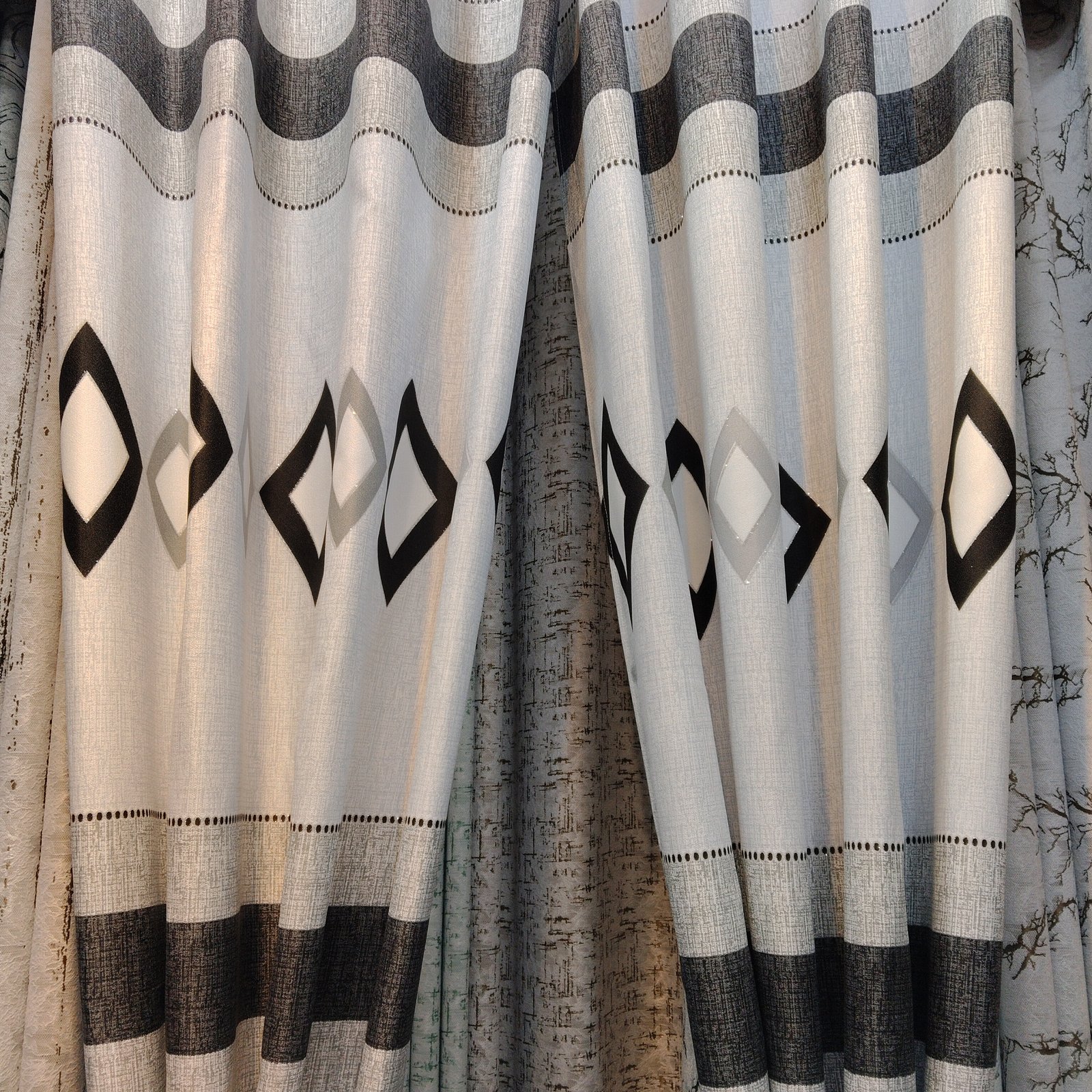 Printed Curtain Fabric 100% Polyester fabric texture view 2